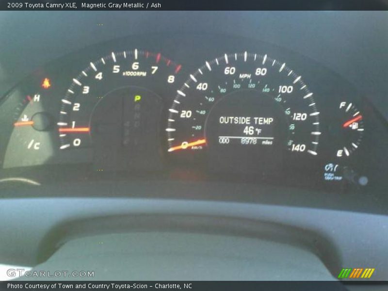 Magnetic Gray Metallic / Ash 2009 Toyota Camry XLE
