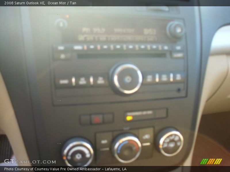 Ocean Mist / Tan 2008 Saturn Outlook XE