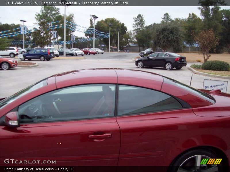 Flamenco Red Metallic / Cranberry Leather/Off Black 2011 Volvo C70 T5