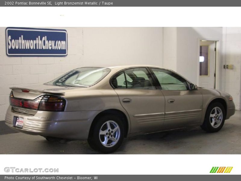 Light Bronzemist Metallic / Taupe 2002 Pontiac Bonneville SE