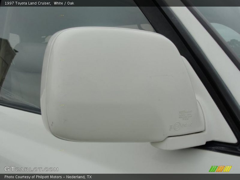 White / Oak 1997 Toyota Land Cruiser