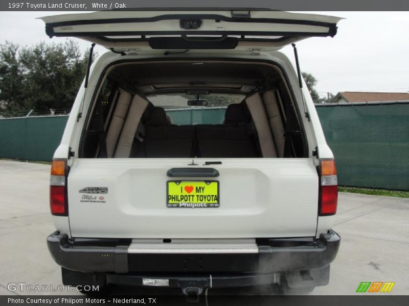 White / Oak 1997 Toyota Land Cruiser