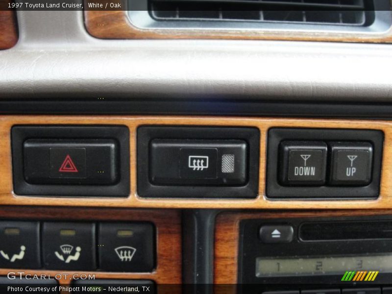 White / Oak 1997 Toyota Land Cruiser