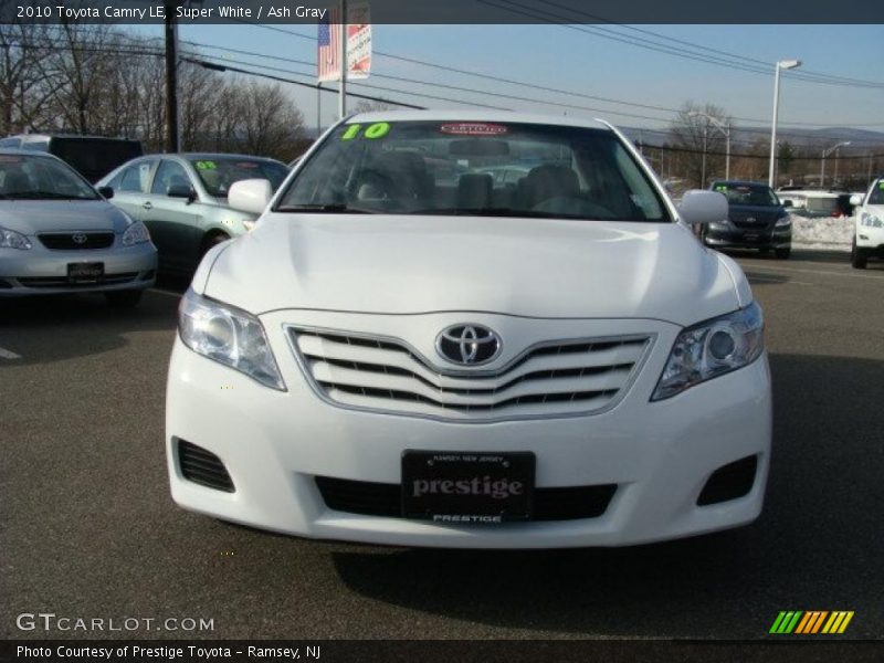 Super White / Ash Gray 2010 Toyota Camry LE