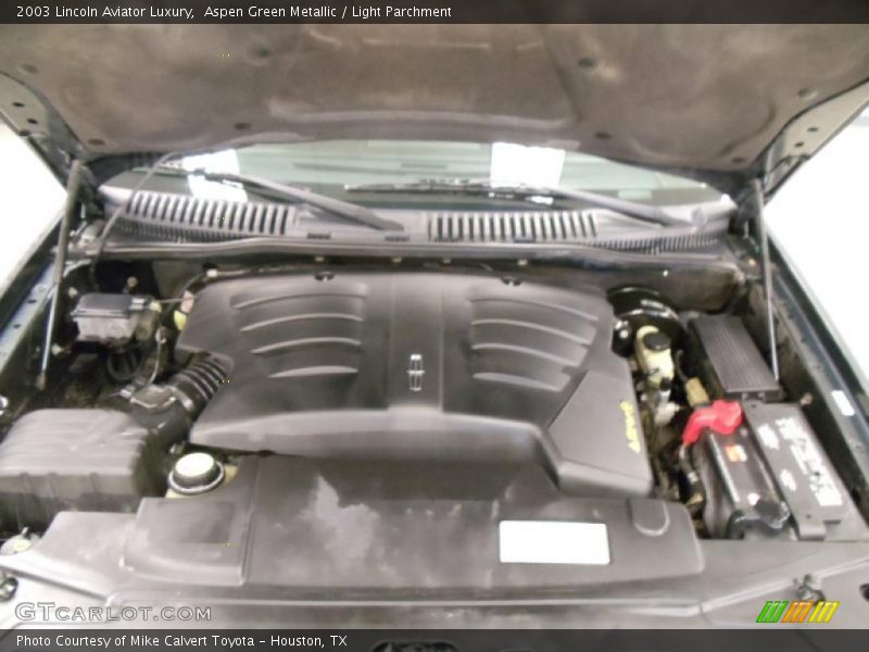  2003 Aviator Luxury Engine - 4.6 Liter DOHC 32-Valve V8