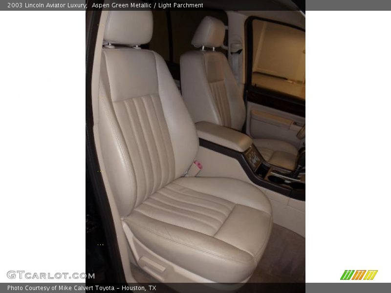  2003 Aviator Luxury Light Parchment Interior