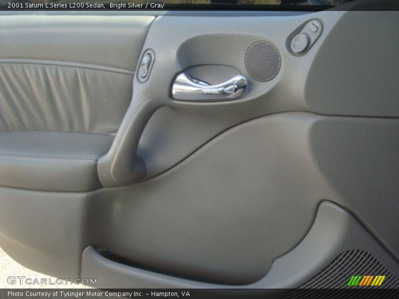 Bright Silver / Gray 2001 Saturn L Series L200 Sedan