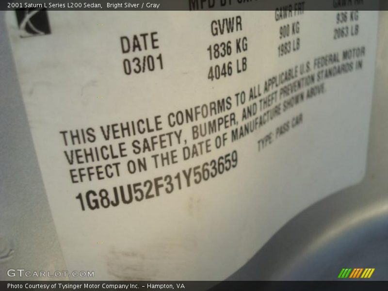 Bright Silver / Gray 2001 Saturn L Series L200 Sedan
