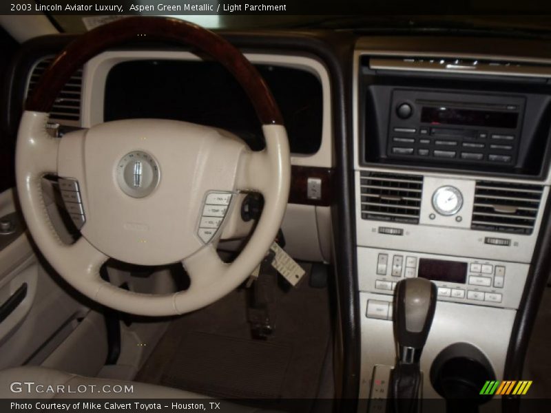 Dashboard of 2003 Aviator Luxury