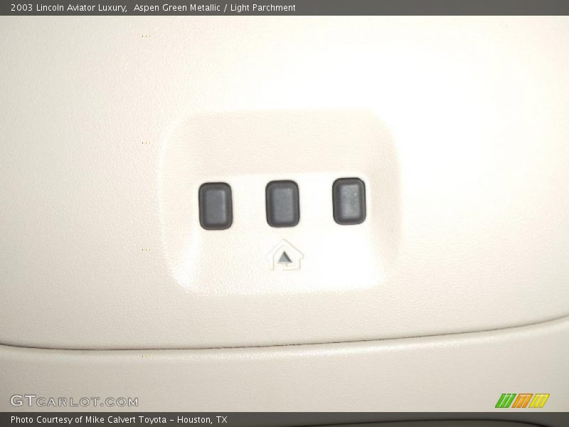 Aspen Green Metallic / Light Parchment 2003 Lincoln Aviator Luxury