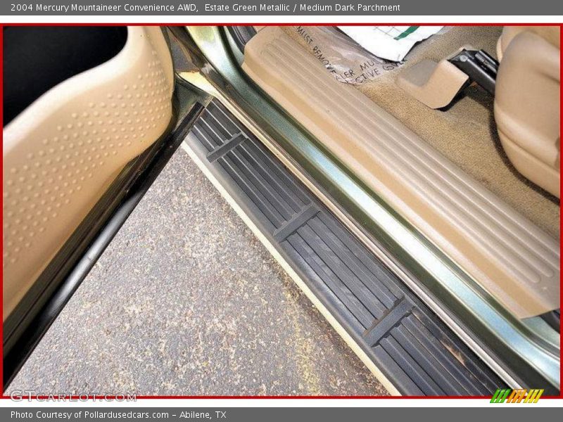 Estate Green Metallic / Medium Dark Parchment 2004 Mercury Mountaineer Convenience AWD