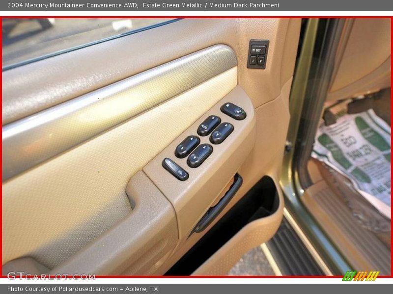 Estate Green Metallic / Medium Dark Parchment 2004 Mercury Mountaineer Convenience AWD