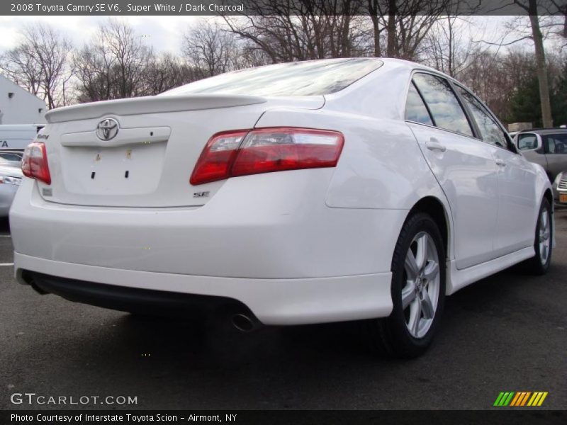 Super White / Dark Charcoal 2008 Toyota Camry SE V6