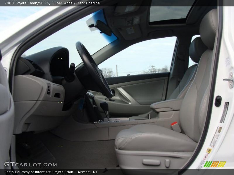 Super White / Dark Charcoal 2008 Toyota Camry SE V6