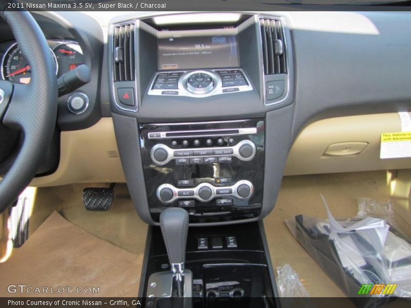 Super Black / Charcoal 2011 Nissan Maxima 3.5 SV