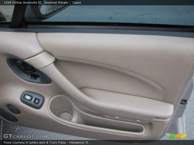 Silvermist Metallic / Taupe 1998 Pontiac Bonneville SE