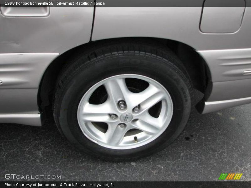 Silvermist Metallic / Taupe 1998 Pontiac Bonneville SE