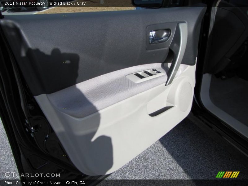 Wicked Black / Gray 2011 Nissan Rogue SV