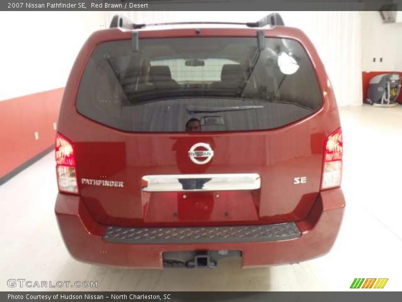 Red Brawn / Desert 2007 Nissan Pathfinder SE