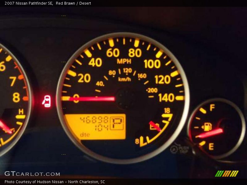 Red Brawn / Desert 2007 Nissan Pathfinder SE