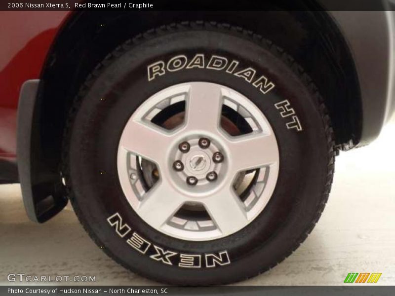 Red Brawn Pearl / Graphite 2006 Nissan Xterra S
