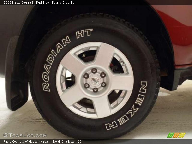 Red Brawn Pearl / Graphite 2006 Nissan Xterra S