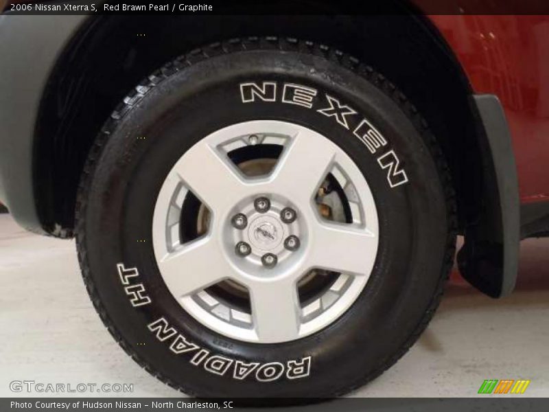 Red Brawn Pearl / Graphite 2006 Nissan Xterra S