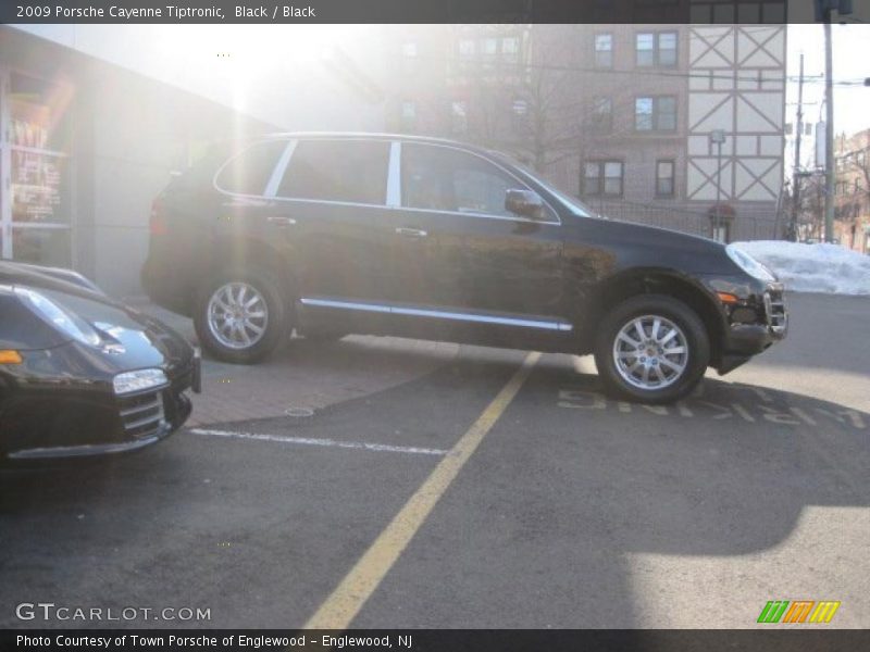 Black / Black 2009 Porsche Cayenne Tiptronic