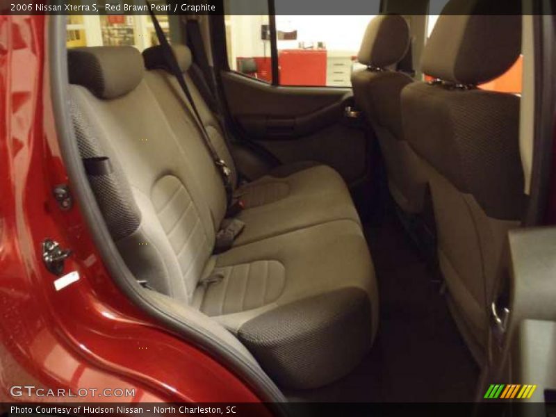 Red Brawn Pearl / Graphite 2006 Nissan Xterra S