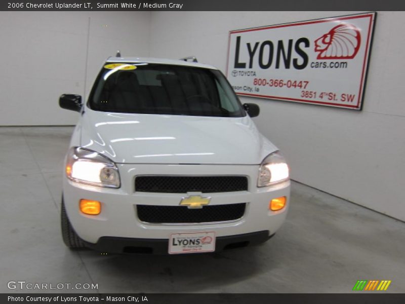 Summit White / Medium Gray 2006 Chevrolet Uplander LT
