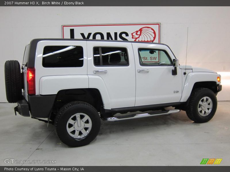 Birch White / Ebony Black 2007 Hummer H3 X