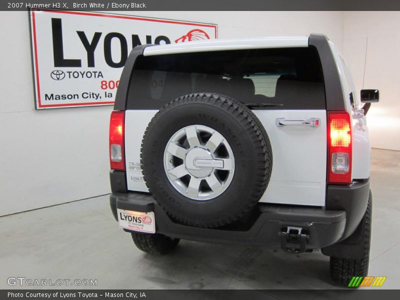 Birch White / Ebony Black 2007 Hummer H3 X