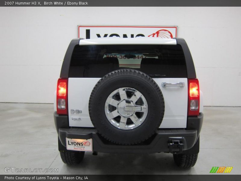 Birch White / Ebony Black 2007 Hummer H3 X