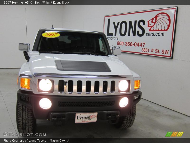 Birch White / Ebony Black 2007 Hummer H3 X