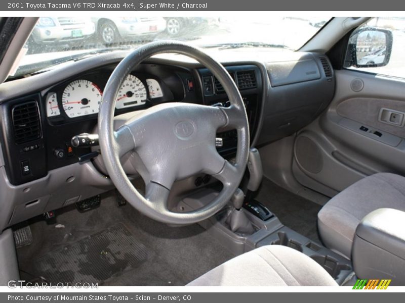 Super White / Charcoal 2001 Toyota Tacoma V6 TRD Xtracab 4x4