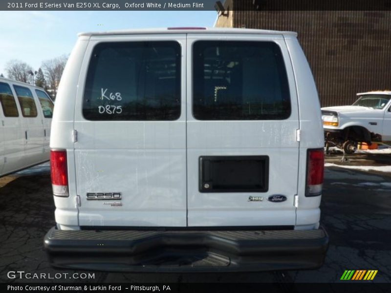 Oxford White / Medium Flint 2011 Ford E Series Van E250 XL Cargo