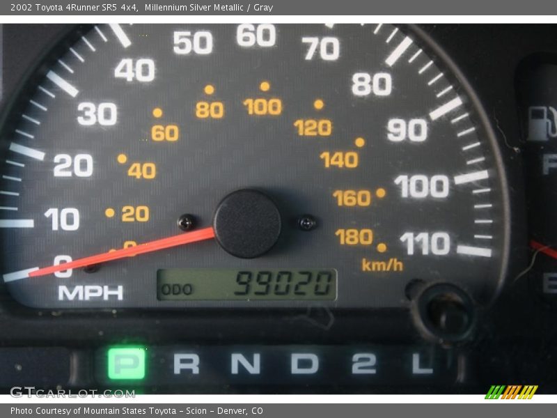 Millennium Silver Metallic / Gray 2002 Toyota 4Runner SR5 4x4