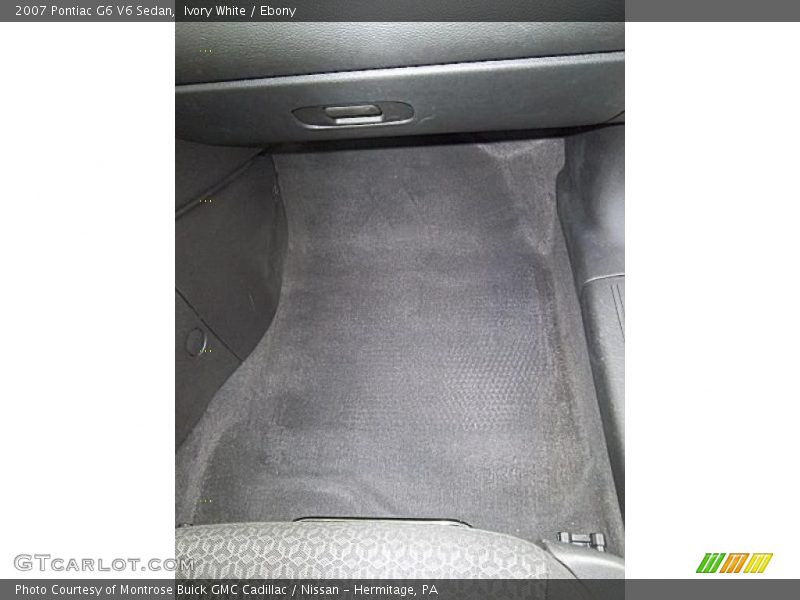 Ivory White / Ebony 2007 Pontiac G6 V6 Sedan