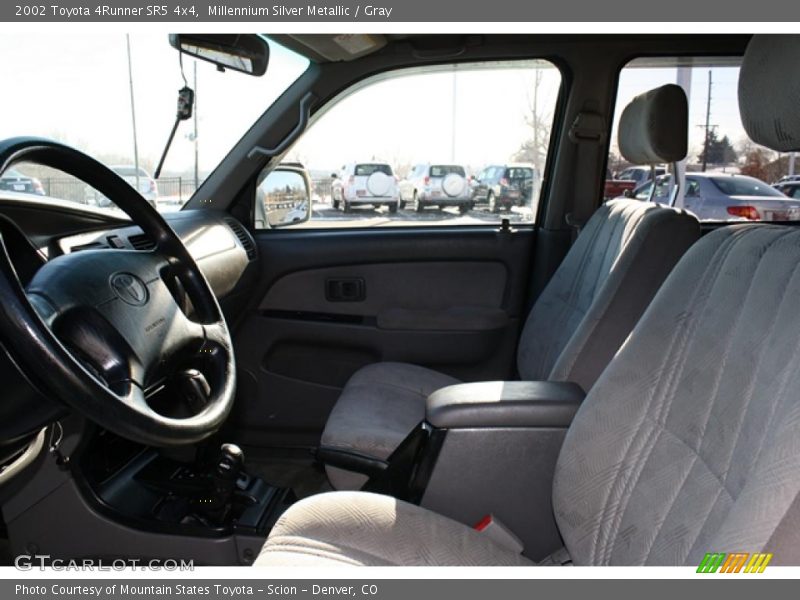 Millennium Silver Metallic / Gray 2002 Toyota 4Runner SR5 4x4