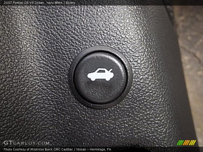 Ivory White / Ebony 2007 Pontiac G6 V6 Sedan