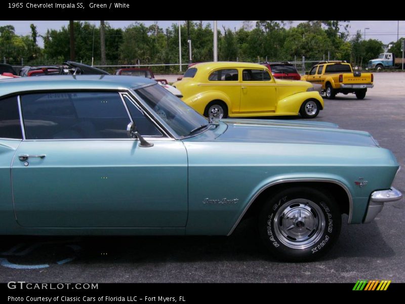 Green / White 1965 Chevrolet Impala SS
