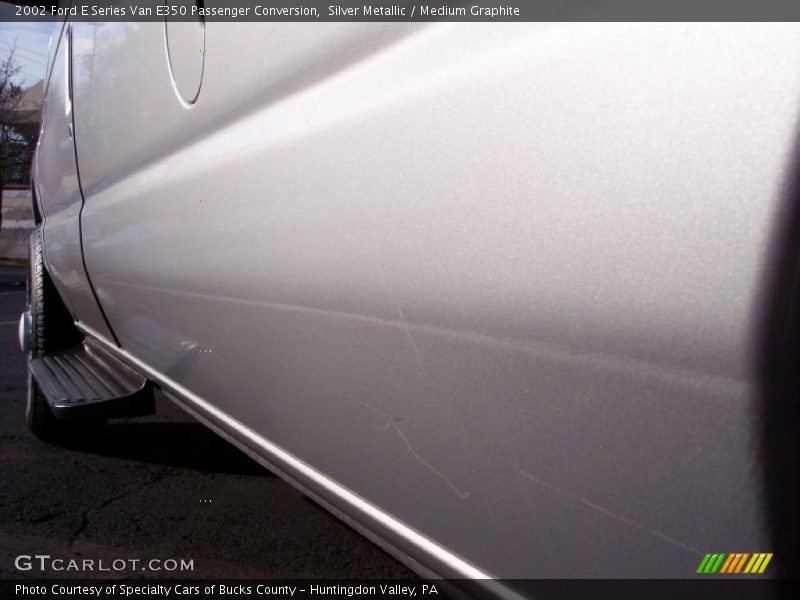 Silver Metallic / Medium Graphite 2002 Ford E Series Van E350 Passenger Conversion