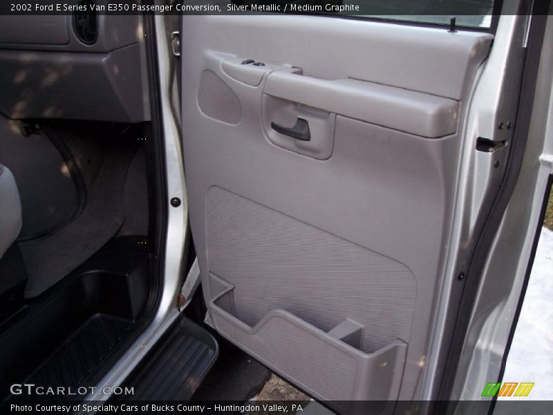 Silver Metallic / Medium Graphite 2002 Ford E Series Van E350 Passenger Conversion