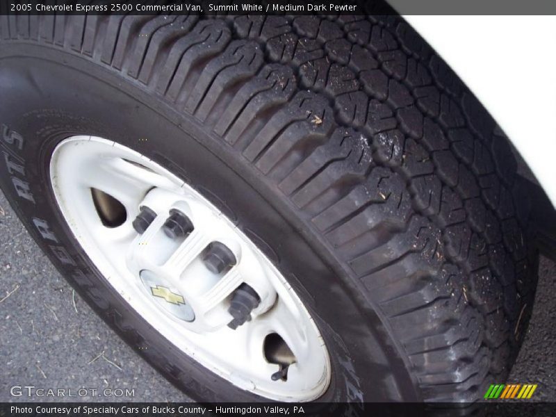 Summit White / Medium Dark Pewter 2005 Chevrolet Express 2500 Commercial Van