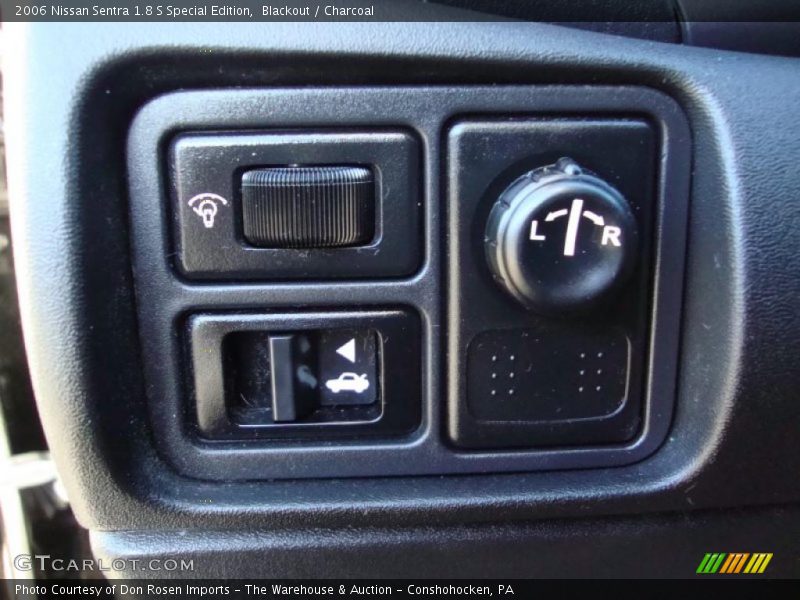 Blackout / Charcoal 2006 Nissan Sentra 1.8 S Special Edition