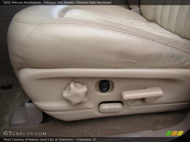 Toreador Red Metallic / Medium Dark Parchment 2002 Mercury Mountaineer