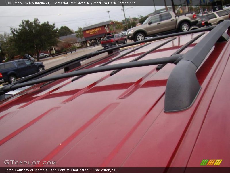 Toreador Red Metallic / Medium Dark Parchment 2002 Mercury Mountaineer