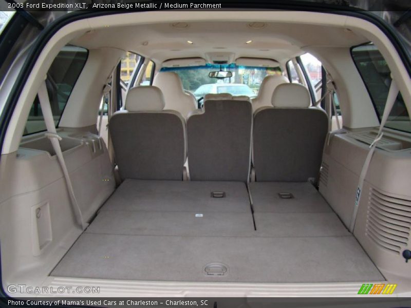 Arizona Beige Metallic / Medium Parchment 2003 Ford Expedition XLT