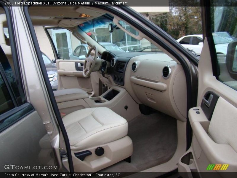Arizona Beige Metallic / Medium Parchment 2003 Ford Expedition XLT