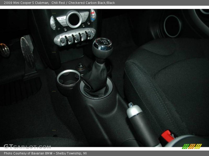 Chili Red / Checkered Carbon Black/Black 2009 Mini Cooper S Clubman